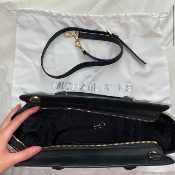 Michael Kors Selma Saffiano Medium Black Satchel Bag - Picture 4 of 6